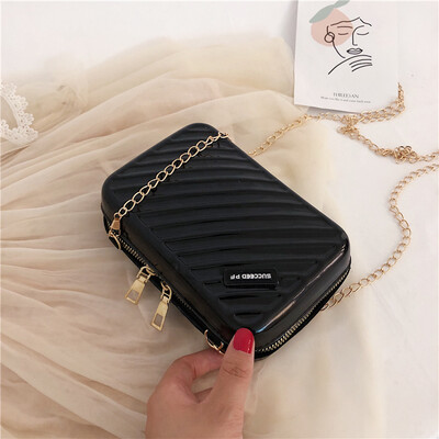 2019 new fashion diagonal stripes Korean shoulder bag casual wild Messenger small square bag personality letter chain bag
2019 new fashion diagonal stripes Korean shoulder bag casual wild Messenger small square bag personality letter chain bag