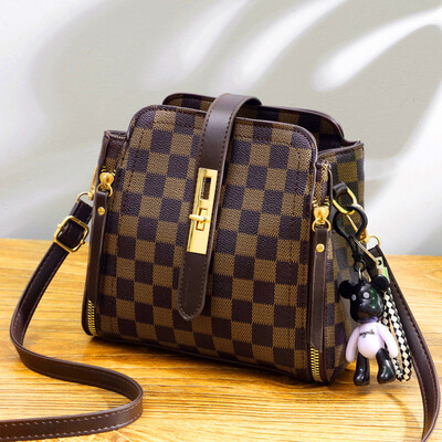 2018 autumn&winter new womens bag Korean fashion shoulder bag trend oblique handbag casual bag cross-border
2018 autumn&winter new womens bag Korean fashion shoulder bag trend oblique handbag casual bag cross-border