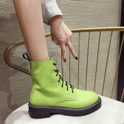 European&American handsome martin boots female English style new autumn personality Joker street style short boots
European&American handsome martin boots female English style new autumn personality Joker street style short boots