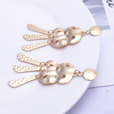 European Trendy Geometric Metal Big Drop Earring For Women Leaf Flower Round Brincos Statement Earring Party Jewelry Model Show
European Trendy Geometric Metal Big Drop Earring For Women Leaf Flower Round Brincos Statement Earring Party Jewelry Model Show