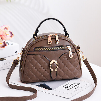 Small bag female 2019 new cool womens bag Korean version of the fresh small fragrance style fashion shoulder Messenger bag
Small bag female 2019 new cool womens bag Korean version of the fresh small fragrance style fashion shoulder Messenger bag