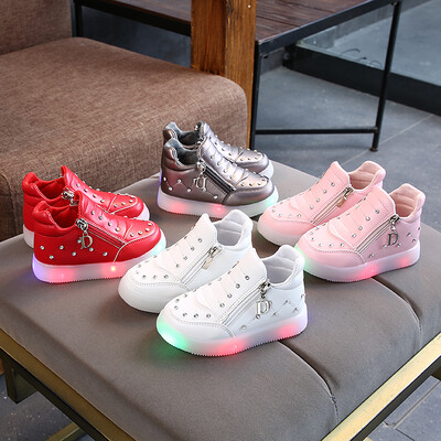 Autumn Children Shoes Girl Fashion LED Lights Soft Casual Sports Walking Toddler Shoes
Autumn Children Shoes Girl Fashion LED Lights Soft Casual Sports Walking Toddler Shoes