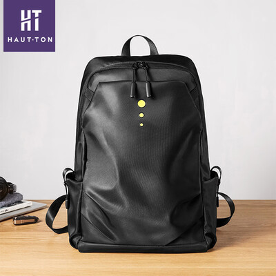 New shoulder bag mens fashion trend Korean version of the color backpack outdoor sports nylon cloth bag
New shoulder bag mens fashion trend Korean version of the color backpack outdoor sports nylon cloth bag