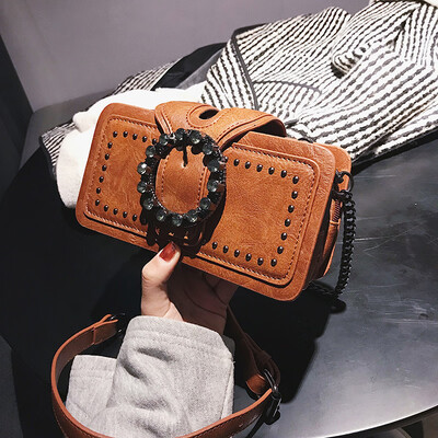Bag female new Korean version of the chain small square bag fashion port wind Messenger bag wild shoulder bag
Bag female new Korean version of the chain small square bag fashion port wind Messenger bag wild shoulder bag