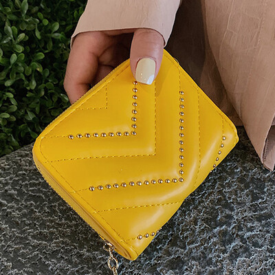 2019 new Korean version wallet short retro rivets embroidered thread large capacity card bag womens wallet zero wallet
2019 new Korean version wallet short retro rivets embroidered thread large capacity card bag womens wallet zero wallet