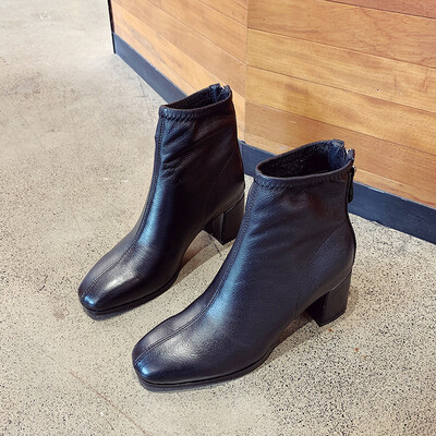 Net red 2019 autumn shoes childrens thick heel bare boots white square short boots spring&autumn single boots middle heel zip
Net red 2019 autumn shoes childrens thick heel bare boots white square short boots spring&autumn single boots middle heel zip