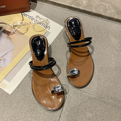 Sandals&slippers for women to wear fashion thick with wild Korean summer students on vacation with net red shoes&sandals
Sandals&slippers for women to wear fashion thick with wild Korean summer students on vacation with net red shoes&sandals
