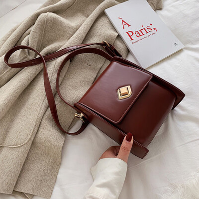 Womens bag 2019 autumn new Korean fashion Joker handbag simple temperament shoulder Messenger bag tide
Womens bag 2019 autumn new Korean fashion Joker handbag simple temperament shoulder Messenger bag tide