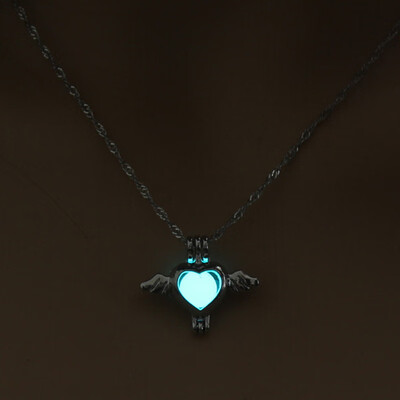 1PC New Skull Glow In The Dark Chaming Luminous Horse Heart Owl Charm Women Jewelry Fashion Pendant Necklace
1PC New Skull Glow In The Dark Chaming Luminous Horse Heart Owl Charm Women Jewelry Fashion Pendant Necklace