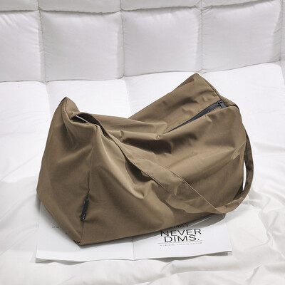 Ancient sense bag female 2019 new wave Korean version of the wild single shoulder bag casual simple nylon bag Messenger bag
Ancient sense bag female 2019 new wave Korean version of the wild single shoulder bag casual simple nylon bag Messenger bag