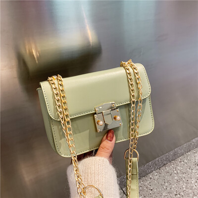 Womens bag new wave fashion Korean version of the pearl lock small square bag wild Messenger bag chain shoulder bag
Womens bag new wave fashion Korean version of the pearl lock small square bag wild Messenger bag chain shoulder bag