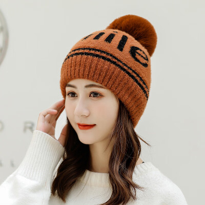 Korean version of wool ball adult wool cap winter Joker thick warm knit cap letter head cap factory outlet
Korean version of wool ball adult wool cap winter Joker thick warm knit cap letter head cap factory outlet