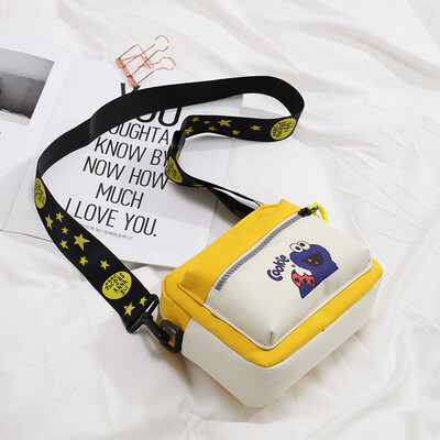 Canvas small bag female 2019 new ins Japanese girl wide shoulder strap shoulder bag cartoon Sesame Street Messenger bag
Canvas small bag female 2019 new ins Japanese girl wide shoulder strap shoulder bag cartoon Sesame Street Messenger bag
