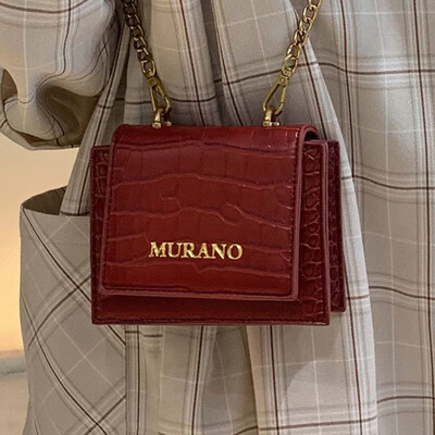 Crocodile pattern small bag women 2019 new Korean chain small square bag Joker retro shoulder Messenger bag
Crocodile pattern small bag women 2019 new Korean chain small square bag Joker retro shoulder Messenger bag