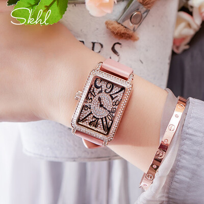 GUOU GUO ladies watch atmosphere rectangular full diamond womens quartz watch fashion belt waterproof retro watch
GUOU GUO ladies watch atmosphere rectangular full diamond womens quartz watch fashion belt waterproof retro watch