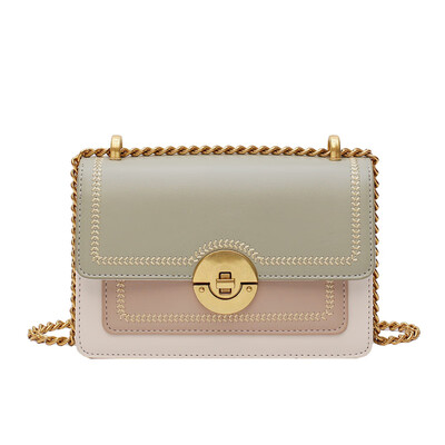 2019 new small fragrance womens bag Korean version of the wild shoulder Messenger bag advanced sense velvet rhombic chain small square bag
2019 new small fragrance womens bag Korean version of the wild shoulder Messenger bag advanced sense velvet rhombic chain small square bag