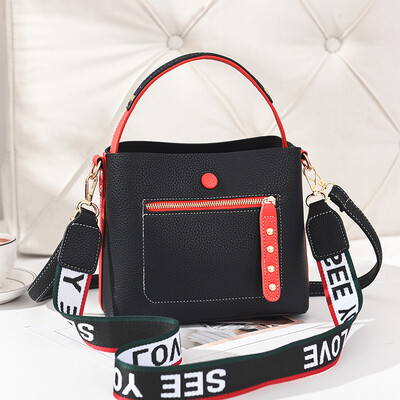 On the new womens bag tide Korean fashion Joker ladies shoulder Messenger bag broadband bucket bag
On the new womens bag tide Korean fashion Joker ladies shoulder Messenger bag broadband bucket bag