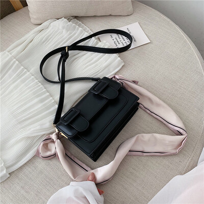 High-end French small group of foreign womens bag 2019 new wave fashion Korean version of the wild shoulder bag Messenger bag
High-end French small group of foreign womens bag 2019 new wave fashion Korean version of the wild shoulder bag Messenger bag