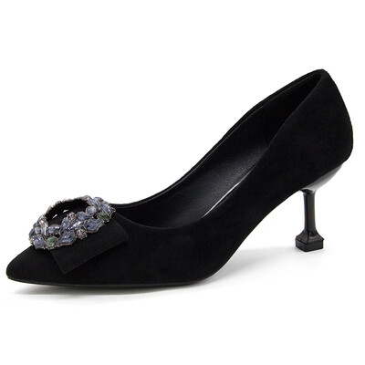 Pointed single shoes spring Korean version of 100 water drill velvet face shallow heel high heels working womens shoes
Pointed single shoes spring Korean version of 100 water drill velvet face shallow heel high heels working womens shoes
