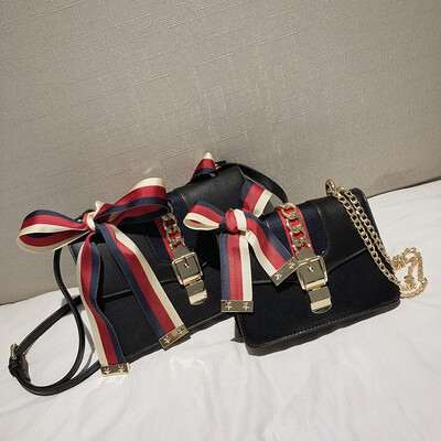 Qiao Bani 2019 new South Korea ins star catwalk ribbon hit color flip bag shoulder slant diagonal trend handbags
Qiao Bani 2019 new South Korea ins star catwalk ribbon hit color flip bag shoulder slant diagonal trend handbags