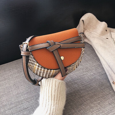 Small bag female new Korean fashion personality hit color single shoulder Messenger bag wild saddle bag tide
Small bag female new Korean fashion personality hit color single shoulder Messenger bag wild saddle bag tide