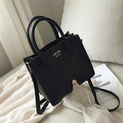 Ins bag hit small fresh handheld girl bag in summer new 2019 fashion Tate bag oblique satchel bag
Ins bag hit small fresh handheld girl bag in summer new 2019 fashion Tate bag oblique satchel bag