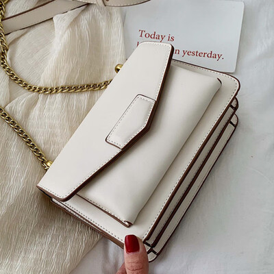 In the summer of 2019 the new impingement small square bag fashion chain slanted bag with one shoulder bag
In the summer of 2019 the new impingement small square bag fashion chain slanted bag with one shoulder bag