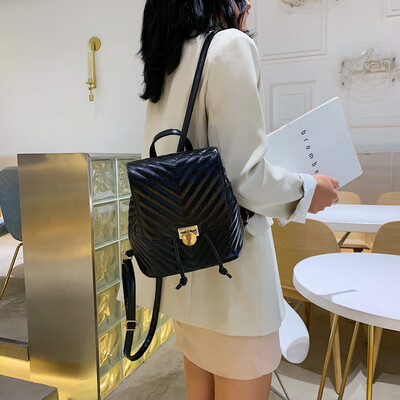 Female slung shoulder bag Korean bag soft leather backpack shoulder bag college travel ladies rope
Female slung shoulder bag Korean bag soft leather backpack shoulder bag college travel ladies rope