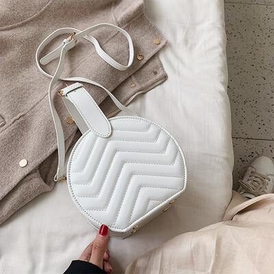 Advanced foreign gas bag early autumn Fugu handheld small round bag new 2019 Korean version 100 lap single shoulder bag oblique sa
Advanced foreign gas bag early autumn Fugu handheld small round bag new 2019 Korean version 100 lap single shoulder bag oblique sa