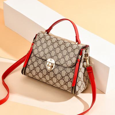 Small bag female new wave GD pattern hit color Korean version of the shoulder bag fashion simple wild Messenger bag
Small bag female new wave GD pattern hit color Korean version of the shoulder bag fashion simple wild Messenger bag