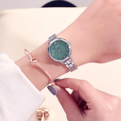 Couple ultra-thin casual belt quartz watch female female student Korean version of the simple tide retro steel belt wate
Couple ultra-thin casual belt quartz watch female female student Korean version of the simple tide retro steel belt wate