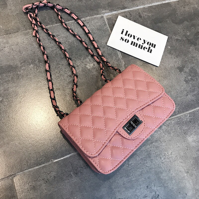 Girls small bag new Korean fashion casual rhombic chain shoulder Messenger bag small square bag tide
Girls small bag new Korean fashion casual rhombic chain shoulder Messenger bag small square bag tide