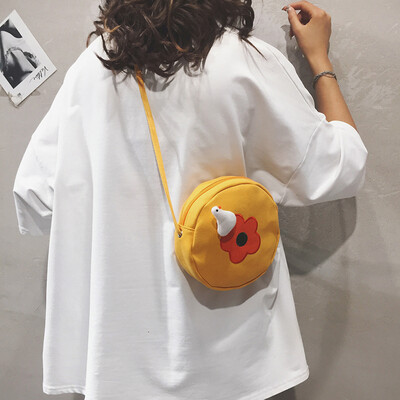 Small fresh Sen bag female 2019 new ins Harajuku literary canvas shoulder Messenger bag flower small round bag
Small fresh Sen bag female 2019 new ins Harajuku literary canvas shoulder Messenger bag flower small round bag