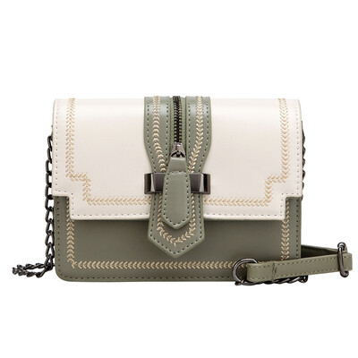 Fashion temperament wild broadband handbag 2019 new hit color small square package tide Korean version of the personality lock buckle shoulder bag
Fashion temperament wild broadband handbag 2019 new hit color small square package tide Korean version of the personality lock buckle shoulder bag
