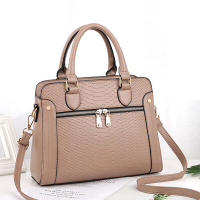 Mothers Bag Middle-aged Women Middle-aged&Old-aged European&American High-end Atmospheric One-shoulder Slant Handbag
Mothers Bag Middle-aged Women Middle-aged&Old-aged European&American High-end Atmospheric One-shoulder Slant Handbag