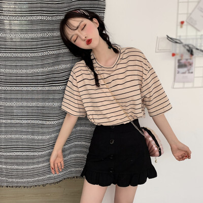 Womens Summer Casual Vintage T Shirt Short Sleeve O-Neck Color Block Striped Loose Tee
Womens Summer Casual Vintage T Shirt Short Sleeve O-Neck Color Block Striped Loose Tee