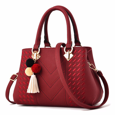 Womens handbag bag female new trend PU embroidery thread female bag shoulder diagonal package
Womens handbag bag female new trend PU embroidery thread female bag shoulder diagonal package