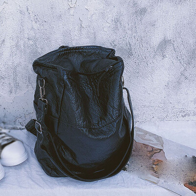 Tailored Women Bag Wild Fashion Casual Backpack Large Capacity Student Travel Backpack
Tailored Women Bag Wild Fashion Casual Backpack Large Capacity Student Travel Backpack