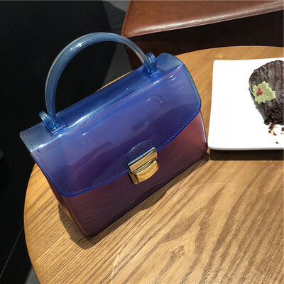 2019 Brand Designers Transparent Cross Body Bag Gradual Change Women Small Handbag Purses Flap Jelly Shoulder Bags Chains Casual
2019 Brand Designers Transparent Cross Body Bag Gradual Change Women Small Handbag Purses Flap Jelly Shoulder Bags Chains Casual