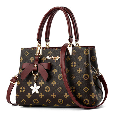 Middle-aged Moms Girl Bag Autumn Winter Korean Edition Fashion Large Capacity Baitao Womens One-shoulder Handbag
Middle-aged Moms Girl Bag Autumn Winter Korean Edition Fashion Large Capacity Baitao Womens One-shoulder Handbag