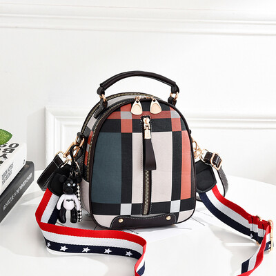 Summer broadband oblique Bag girl student Korean version Baitao Lady Bag Fashion single shoulder bag
Summer broadband oblique Bag girl student Korean version Baitao Lady Bag Fashion single shoulder bag
