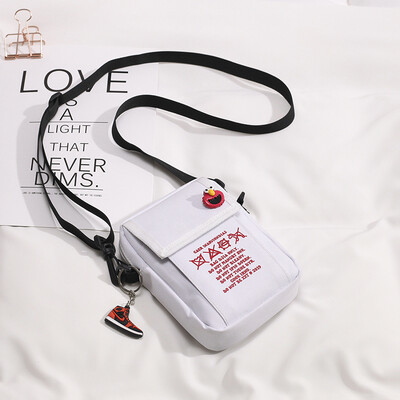Small bag female 2019 new Korean fashion foreign girl mobile phone bag ins net red wild nylon Messenger bag
Small bag female 2019 new Korean fashion foreign girl mobile phone bag ins net red wild nylon Messenger bag