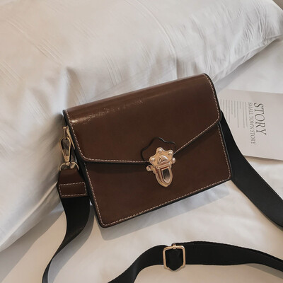 Bag female 2018 new Korean version of the personality lock fashion wild autumn&winter ladies small bag broadband shoulder Messenger bag
Bag female 2018 new Korean version of the personality lock fashion wild autumn&winter ladies small bag broadband shoulder Messenger bag