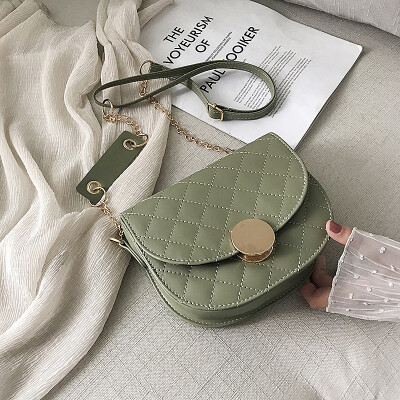 Small bag female 2019 on the new high-end fashion port wind retro saddle bag shoulder Messenger bag rhombic chain bag
Small bag female 2019 on the new high-end fashion port wind retro saddle bag shoulder Messenger bag rhombic chain bag