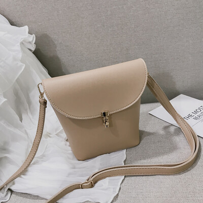 Bucket bag female 2018 new wave Korean version of the simple wild Europe&the United States fashion adjustable shoulder strap shoulder diagonal female bag
Bucket bag female 2018 new wave Korean version of the simple wild Europe&the United States fashion adjustable shoulder strap shoulder diagonal female bag