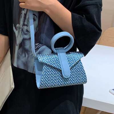 Female bag 2019 new fashion ring handbag wild gas woven bag summer small fresh ins messenger bag
Female bag 2019 new fashion ring handbag wild gas woven bag summer small fresh ins messenger bag