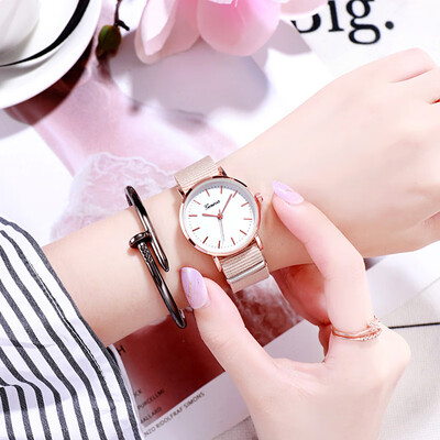 Simple canvas belt watch cross-border e-commerce explosion models small fresh nylon braided quartz watch
Simple canvas belt watch cross-border e-commerce explosion models small fresh nylon braided quartz watch
