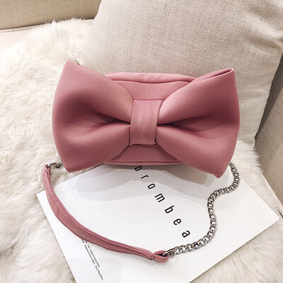 2018 autumn&winter new simple woolen small bag fashion bow one shoulder diagonal chain women bag tide
2018 autumn&winter new simple woolen small bag fashion bow one shoulder diagonal chain women bag tide