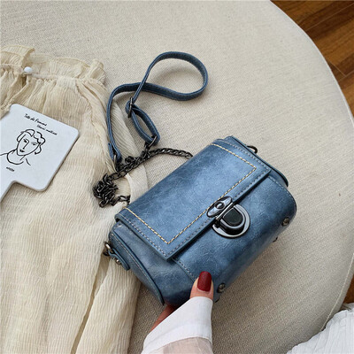 Small bag female new Korean fashion wild small square bag chain shoulder Messenger bag tide
Small bag female new Korean fashion wild small square bag chain shoulder Messenger bag tide