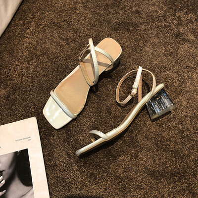 The summer night is the same type of buckle buckle with the shoe female transparent with thick&simple high heels
The summer night is the same type of buckle buckle with the shoe female transparent with thick&simple high heels
